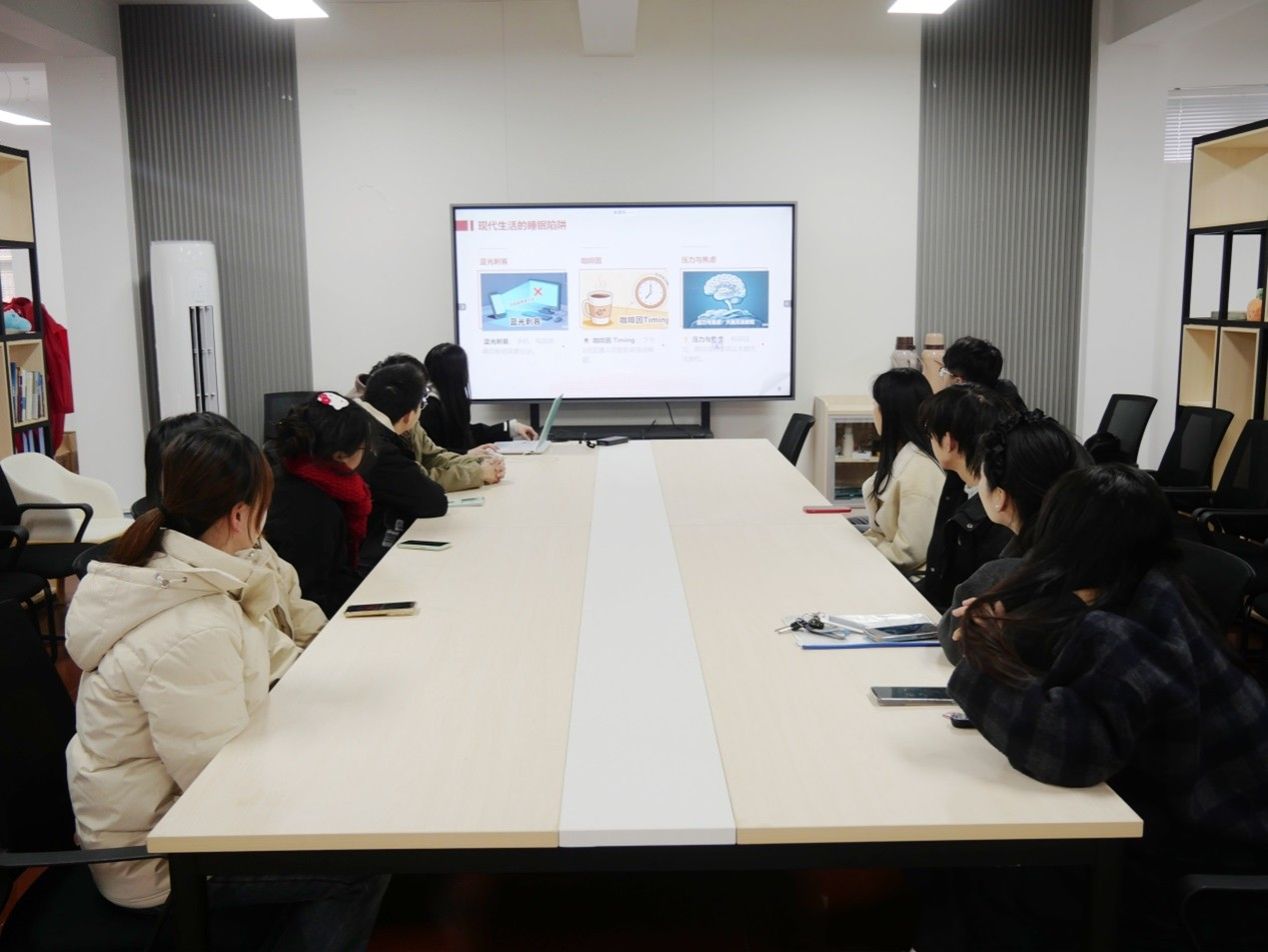 资源与环境工程学院研究生会举办研趣课堂系列活动